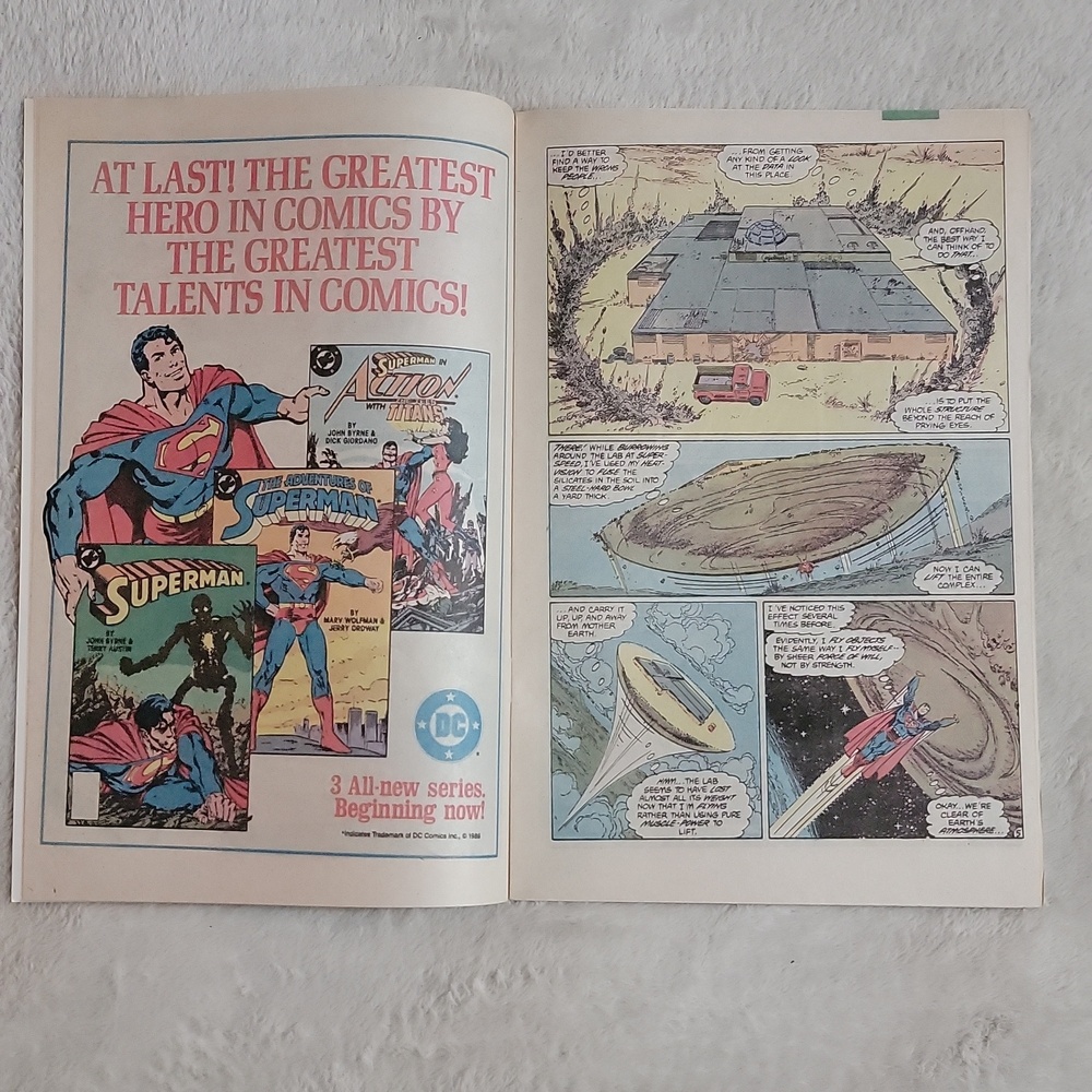 Superman #1 Comic Book - Picture 5 of 12